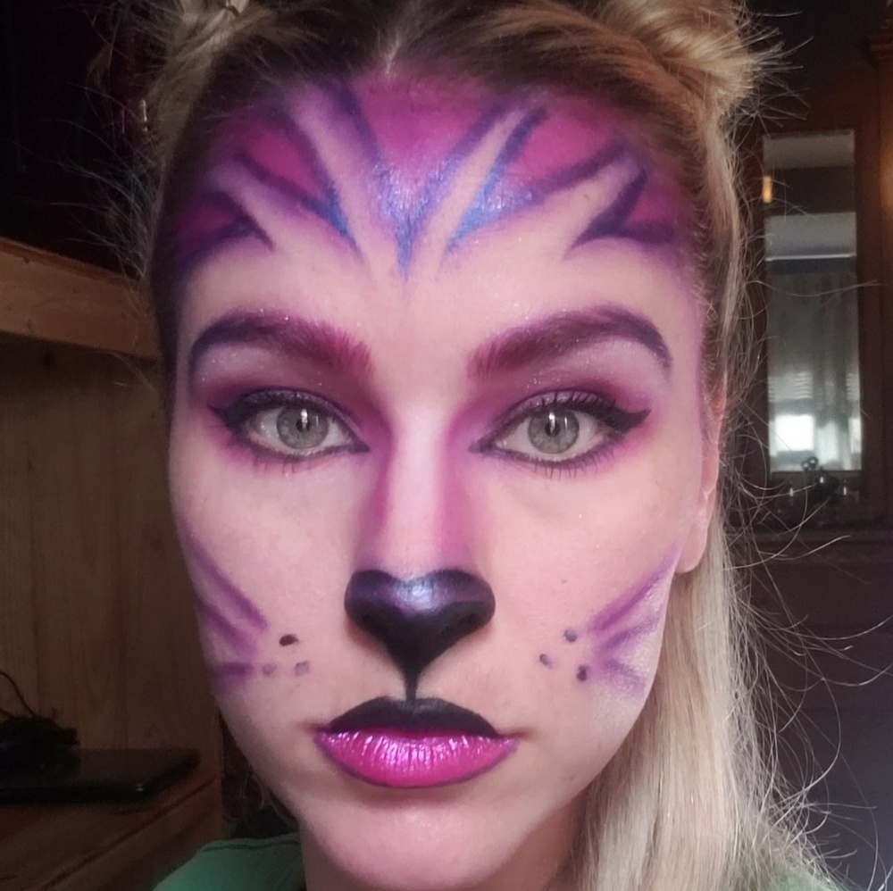 Meet your Posher, Kayla